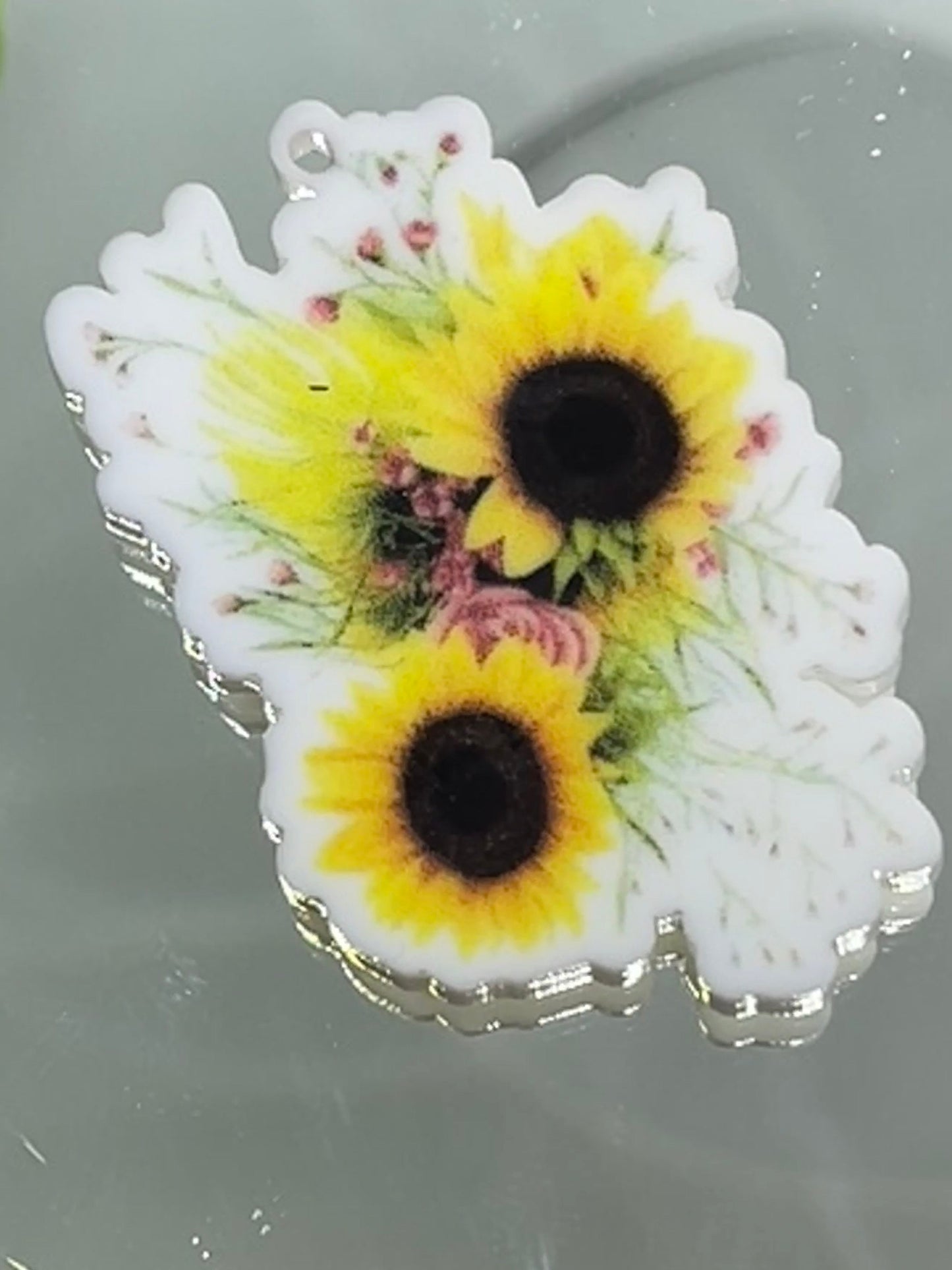 Sunflower - Planar Resin Flatback Acrylic Embellishment